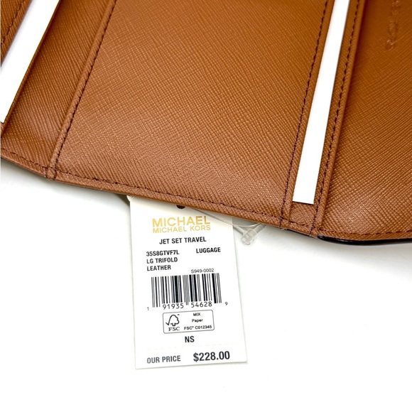 Michael Kors Large Jet Set Travel Logo Trifold Wallet - Luggage Brown - Picture 8 of 9